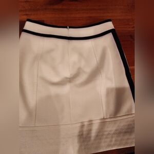 White House Black Market White and Black Mini Skirt